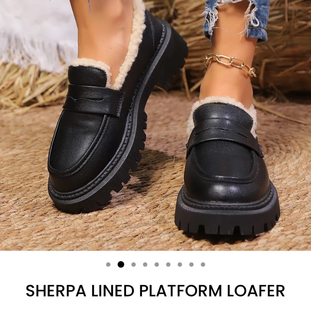 Black Sherpa Lined Platform Loafers Sz US 8 EURO 39 New in bag